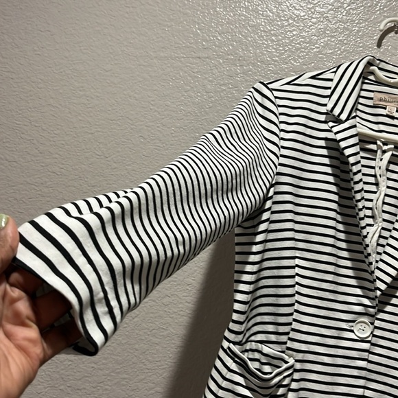 Philosophy Women’s black and white Long Sleeve stripes blazer Button Size Large - Picture 6 of 10